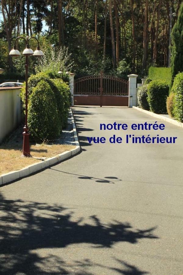 Apartmán Logement Entre Chambord Et Le Zoo De Beauval Contres  Exteriér fotografie
